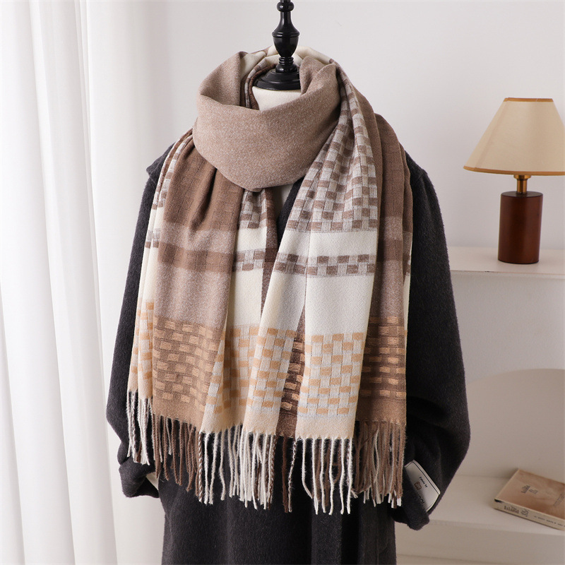 Роскошный брендовый кашемировы – обзор и цена Woven Scarf Blanket
